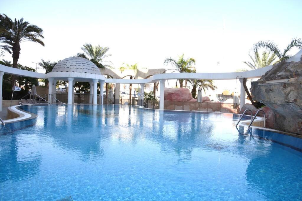 Sunny 3Br Apartment Golf Residence Eilat Kültér fotó