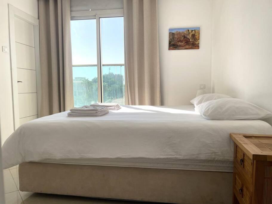 Sunny 3Br Apartment Golf Residence Eilat Kültér fotó